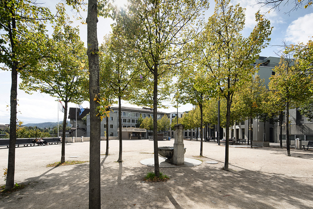 Schulhausplatz