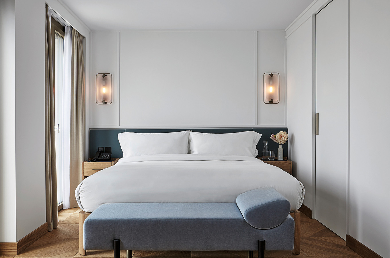 Alex Lake Zürich standart room