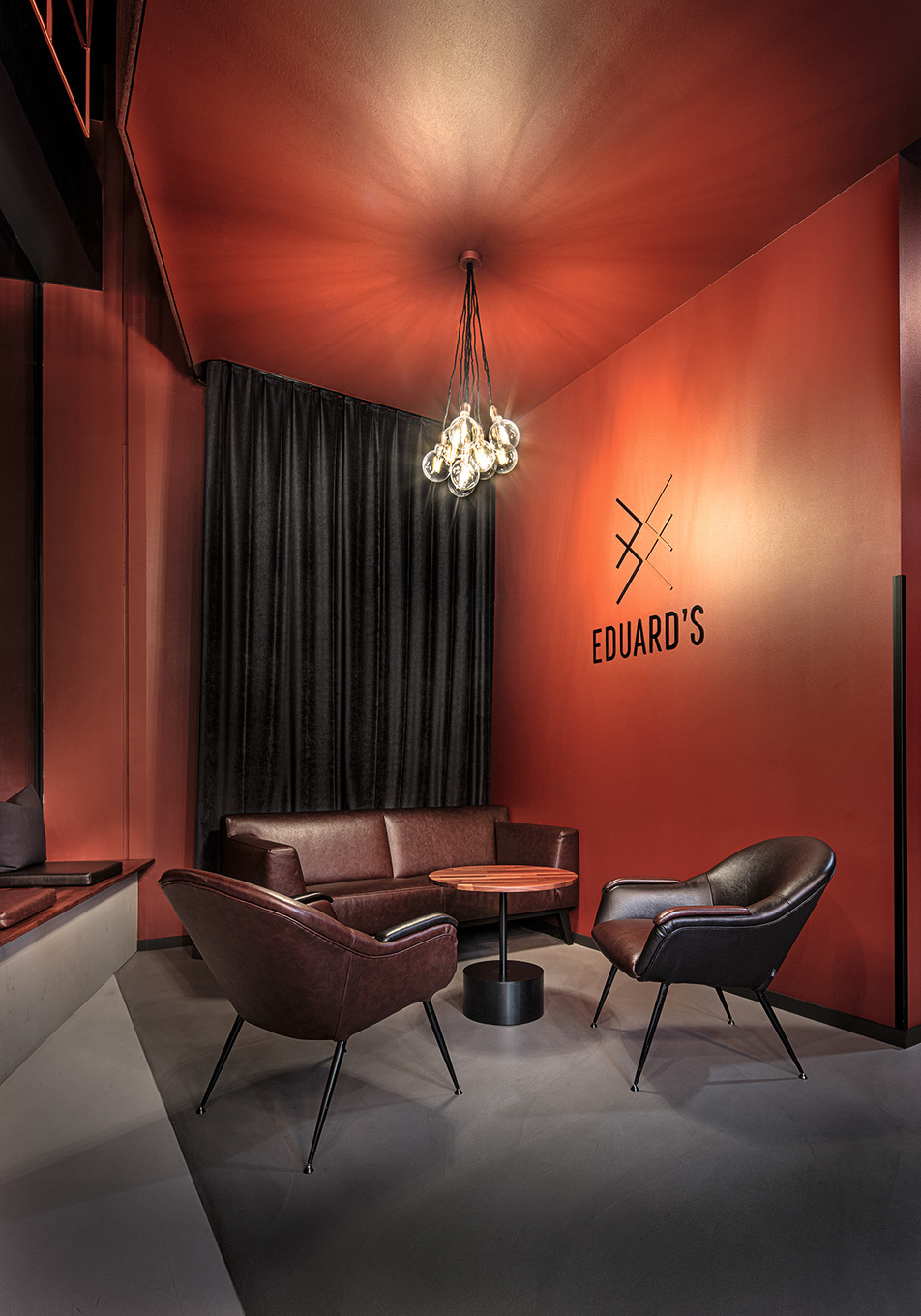 Eduard’s Bar