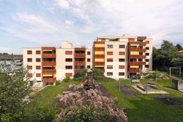 Die Wohnhäuser an der Eibenstrasse in Frauenfeld nach der Sanierung. Fotos: Karl Bubenhofer AG