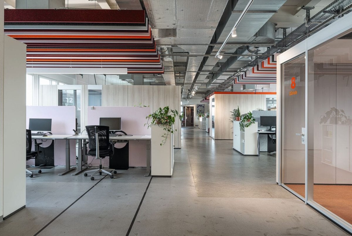 In sich sind die Boxen Besprechungs- respektive Fokus- oder Konzentrationshülsen.