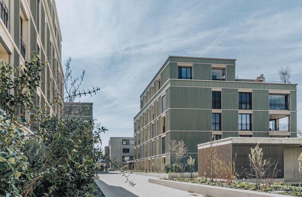 1 Oase Beckenhof Sursee Foto: Hector Egger Holzbau AG