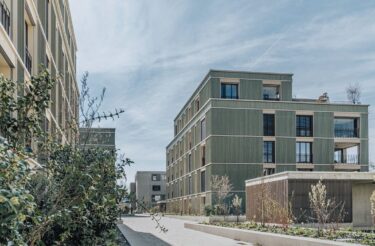 1 Oase Beckenhof Sursee Foto: Hector Egger Holzbau AG