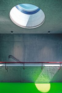 Das Spiel mit Tageslicht – wohin das Auge reicht.