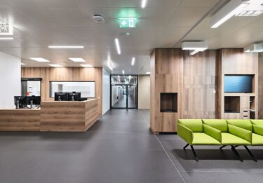 Bild oben: Inselspital Bern, Anna-Seiler-Haus