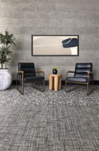 Die Kollektion verleiht Räumen Tiefe und visuelle Spannung und verwandelt sie in ausdrucksstarke Flächen. Fotos: Interface