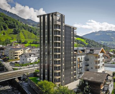 Anstelle des ehemaligen Silos entstand ein elfgeschossiger Turm. Fotos: Daniel Ammann